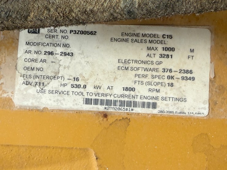 2012-caterpillar-c15-image-17