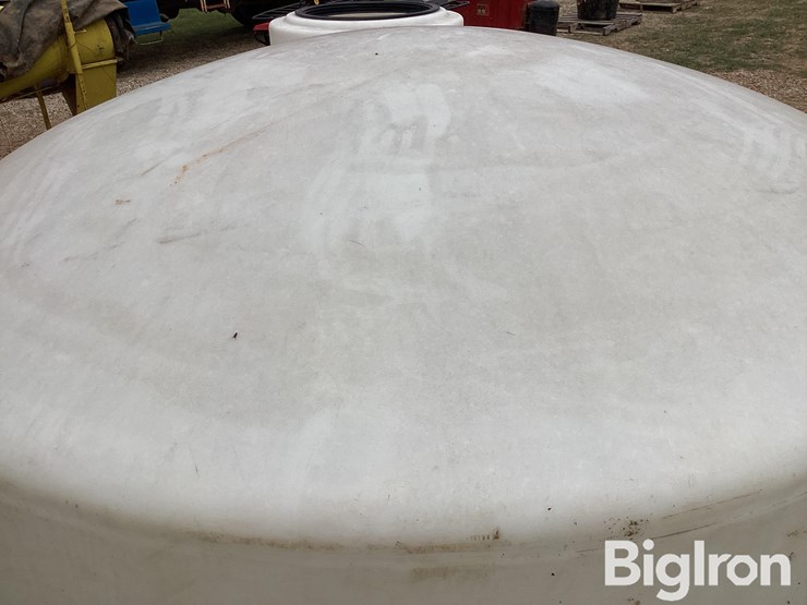 1,100-gallon-storage-tank-image-12