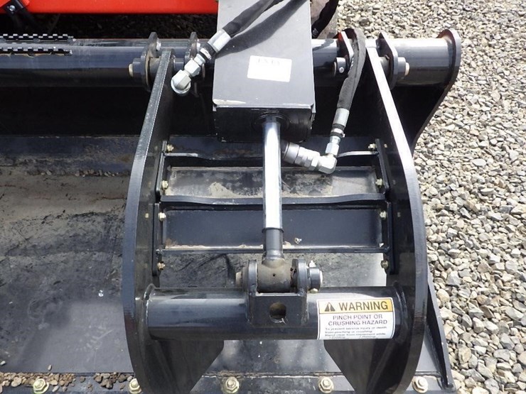 kubota-svl75-3-image-16