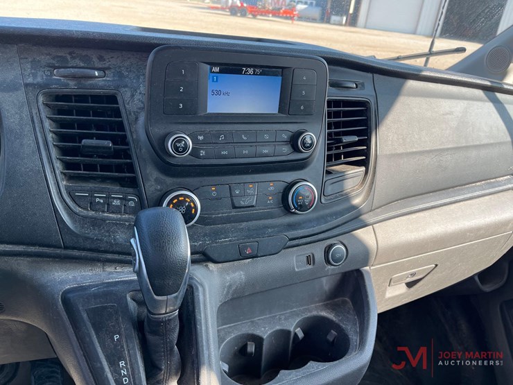 2020-ford-transit-image-23