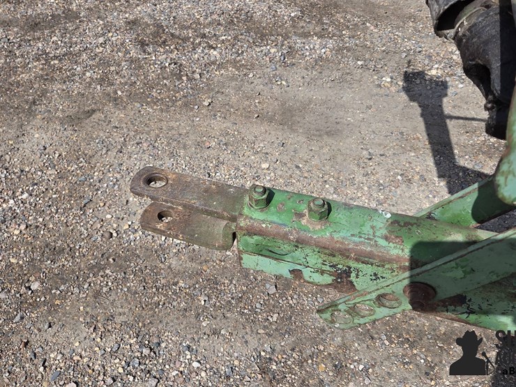 john-deere-24t-image-9