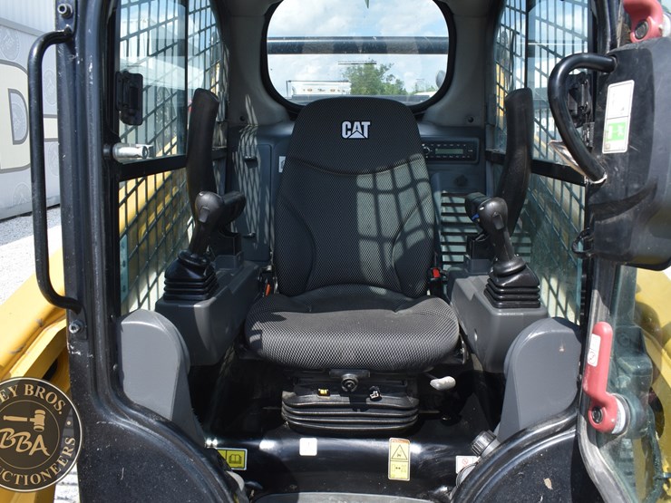 2023-caterpillar-259d3-image-36
