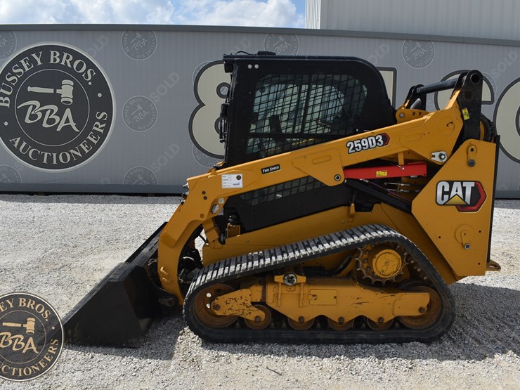 2023-caterpillar-259d3-image-5