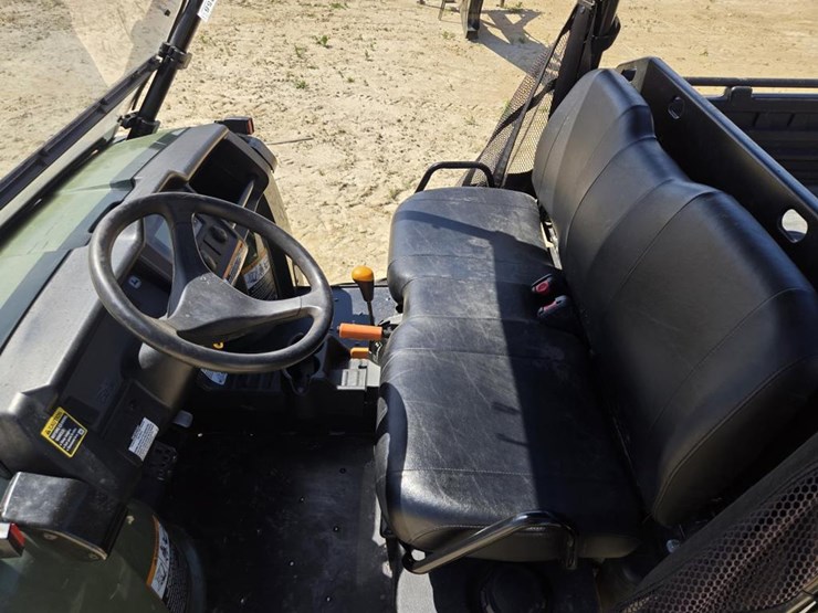 john-deere-gator-image-17
