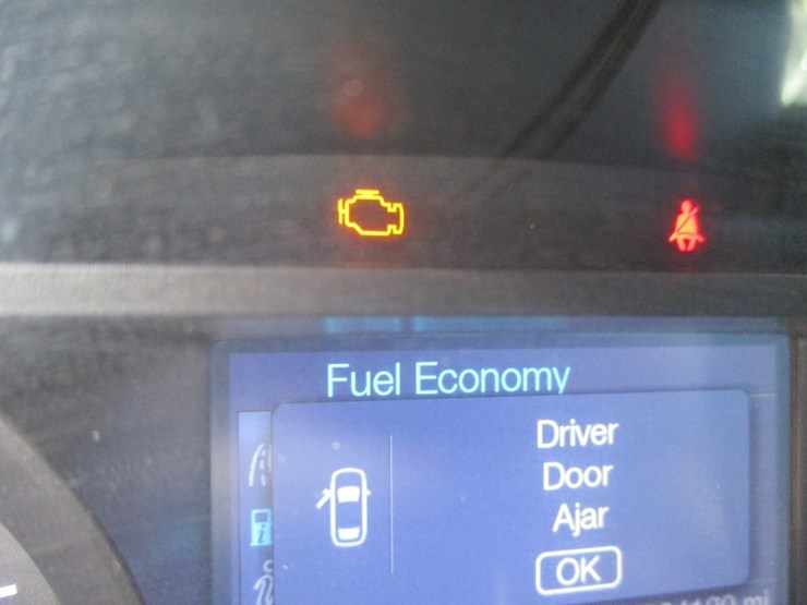2014-ford-explorer-image-12