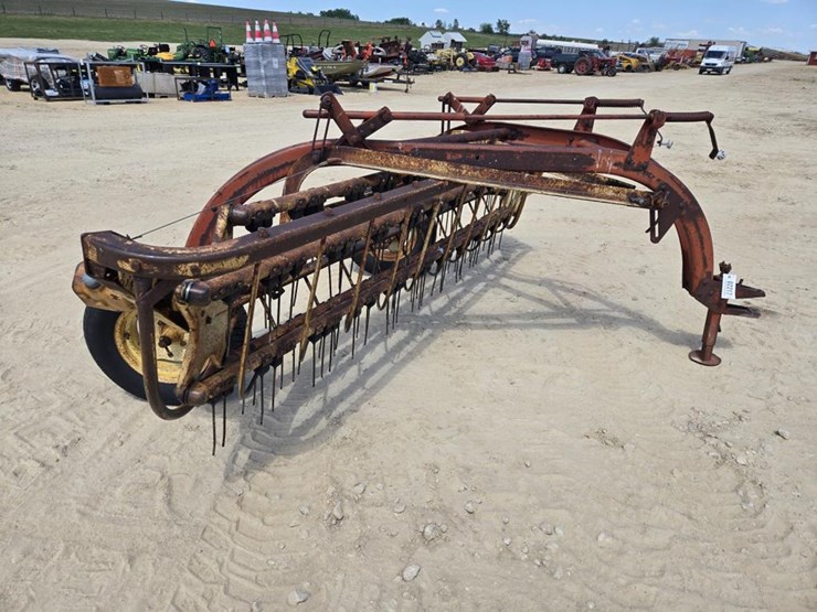 new-holland-260-image-2