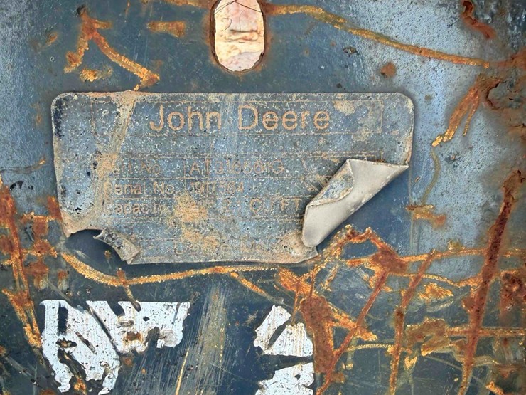 12”-john-deere-toothed-bucket-image-4