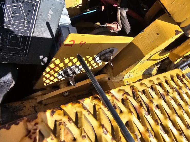 2000-caterpillar-574-image-20