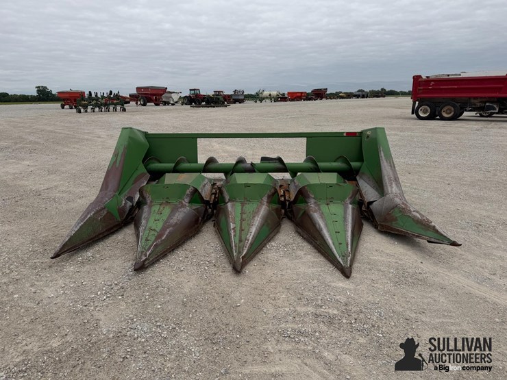 john-deere-444-image-2