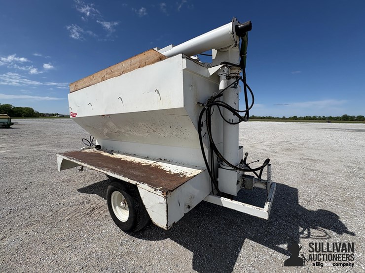 sudenga-2-compartment-feeder-wagon-image-7