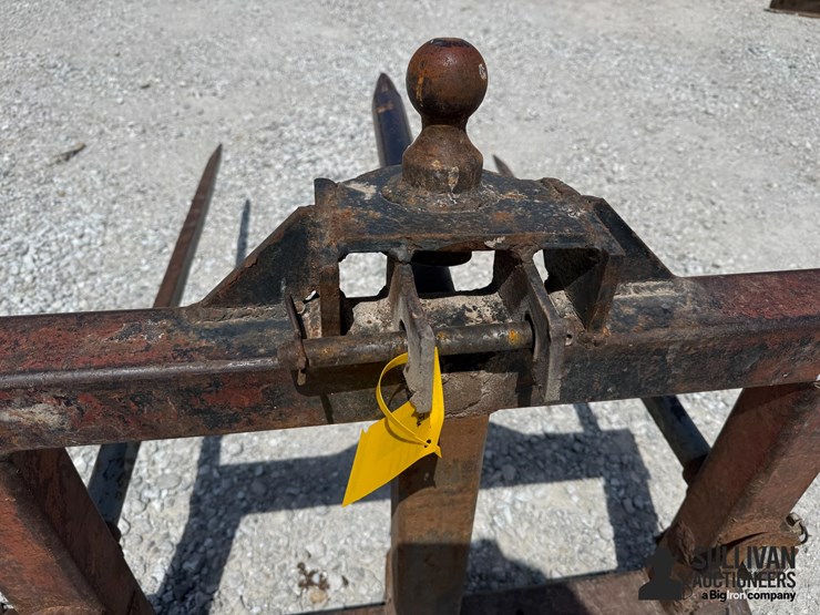 3-pt-bale-spear-image-11