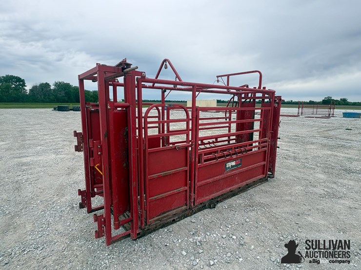 stronghold-cattle-chute-image-5