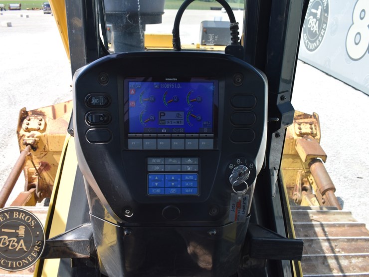 2014-komatsu-d65wx-17-image-34