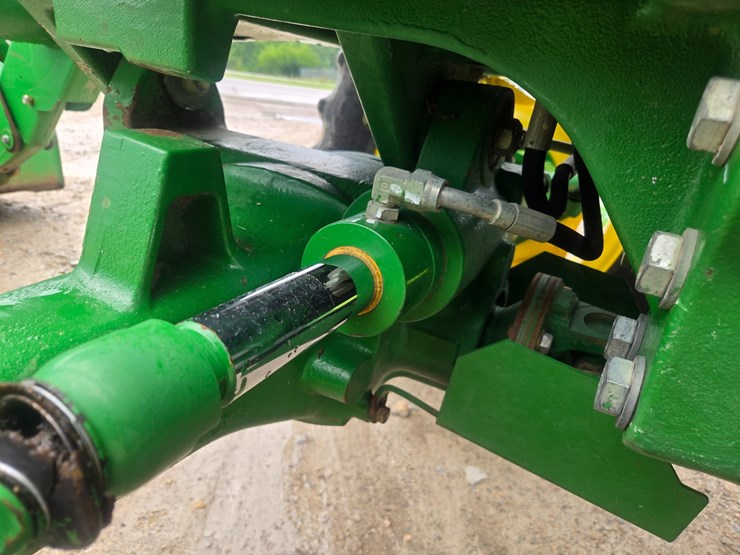 john-deere-6105d-image-85