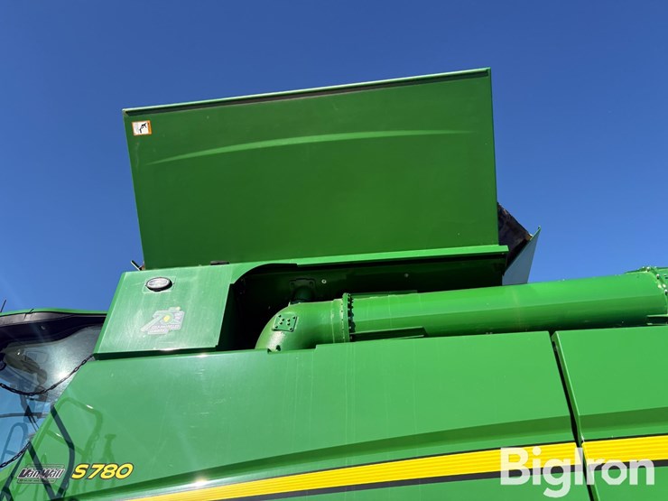 2022-john-deere-s780-image-14