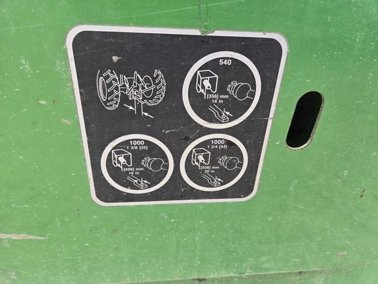 john-deere-3975-image-5