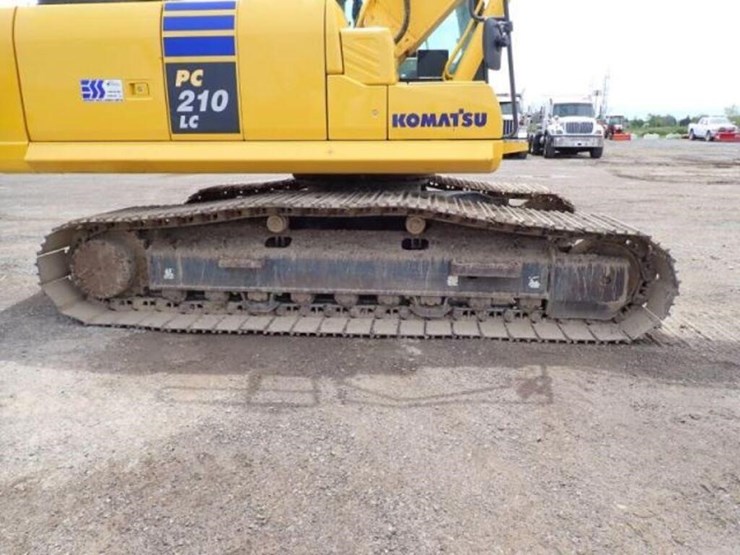 2022-komatsu-pc210-lc-11-image-59