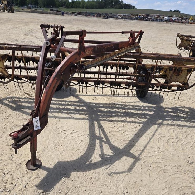 NEW HOLLAND 259