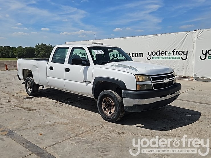 2006-chevrolet-silverado-2500hd-image-6