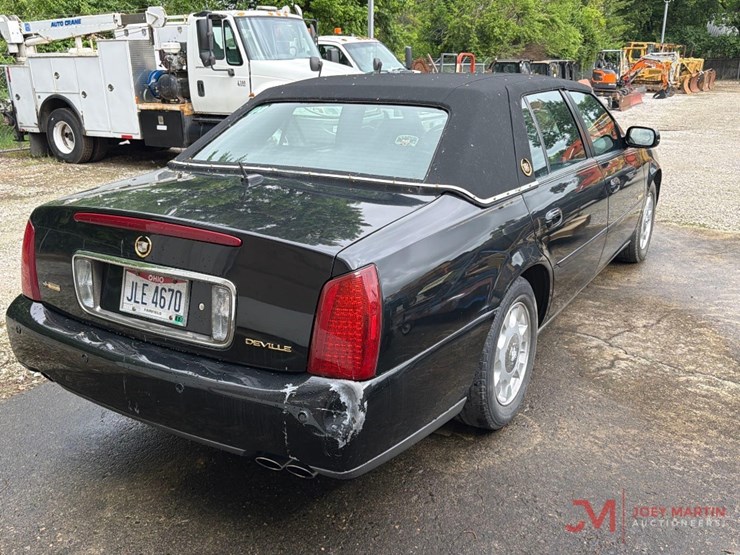 2005-cadillac-deville-image-2