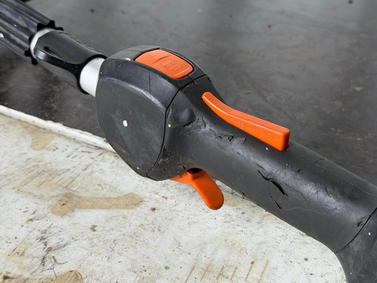 #6049-•-stihl-fs131r-string-trimmer-image-5
