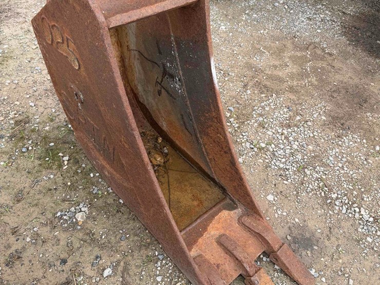 12”-cp-toothed-bucket-image-2