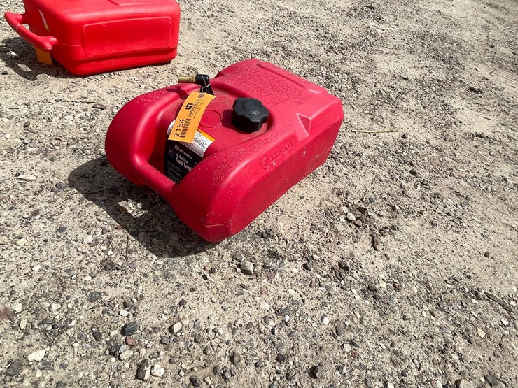 #2154-•-attwood-boat-gas-can-image-1