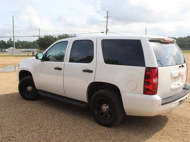 2013-chevrolet-tahoe-image-4