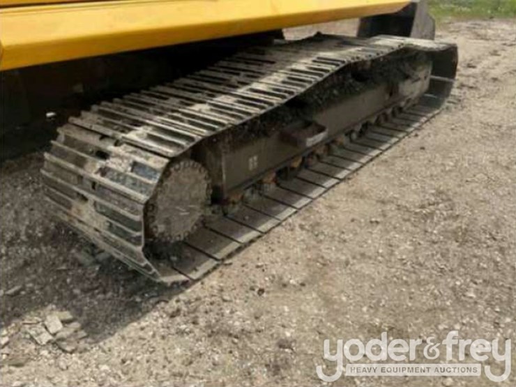2017-komatsu-pc210-lc-11-image-18