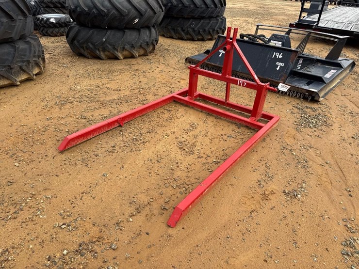 197---3pt-hitch-hay-fork-image-2
