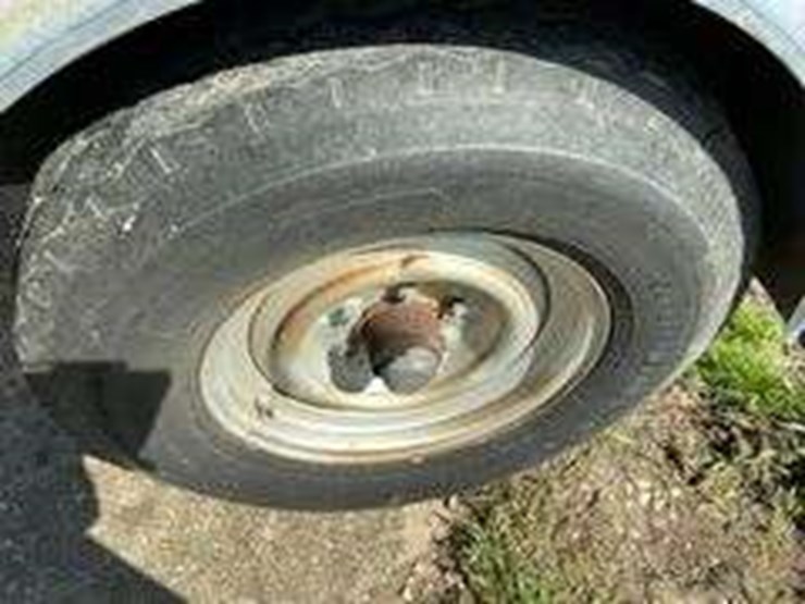 case-ih-3950-image-7