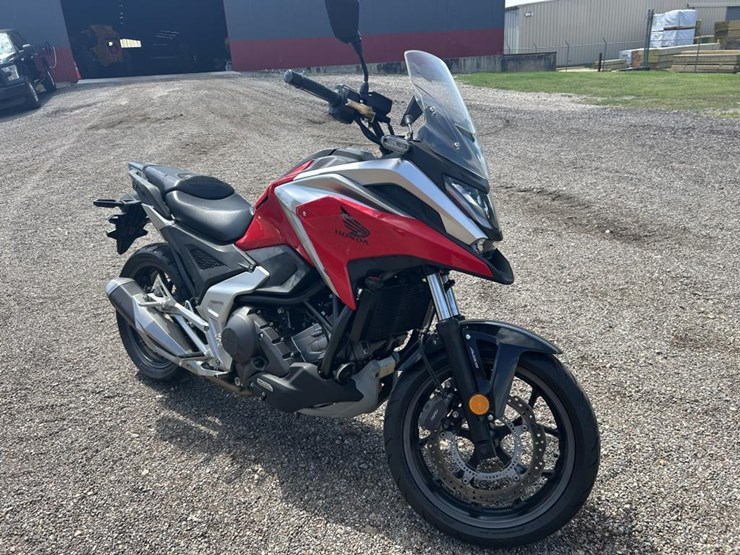 #2-•-2022-honda-nc750xd-image-17