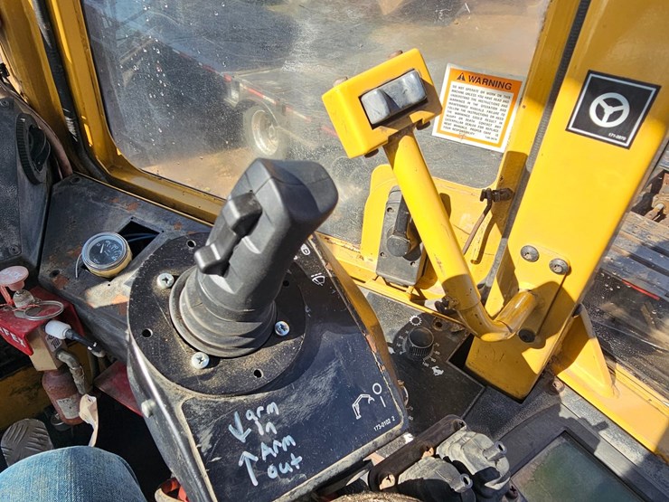2000-caterpillar-574-image-41