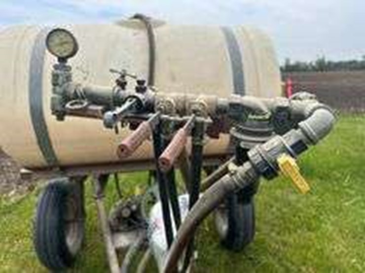 2-wheel-sprayer,-300-gal-tank,-27'-boom,-540-pto-pump-image-5