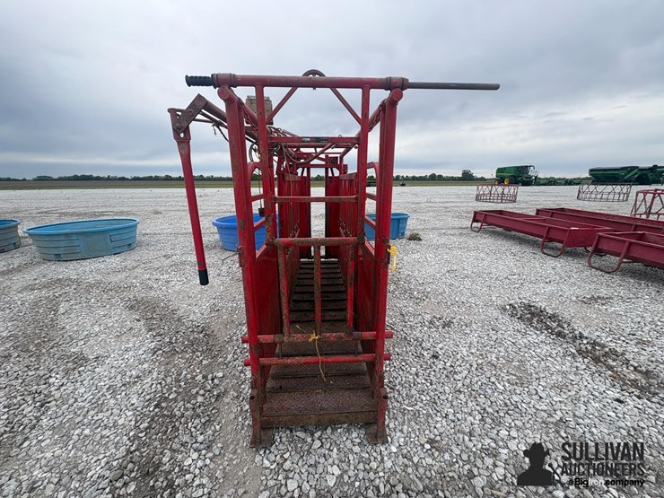 stronghold-cattle-chute-image-6
