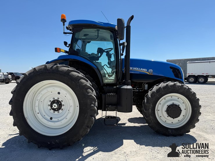 2013-new-holland-t7.250-image-4
