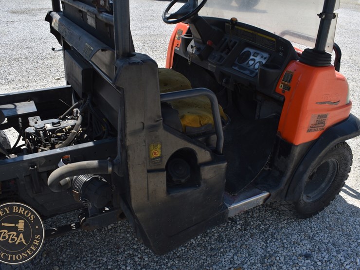 2012-kubota-rtv900-image-22