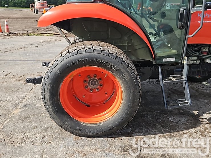 2020-kubota-m6060hd-image-8
