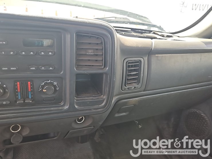 2006-chevrolet-silverado-2500hd-image-19