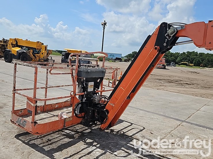 2018-jlg-660sj-image-15