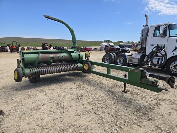 john-deere-3975-image-1