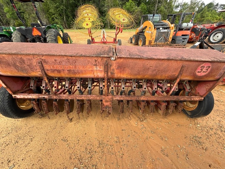 massey-ferguson-10-image-5