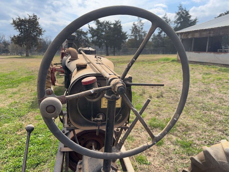 farmall-f-20-image-37