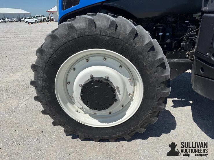 2013-new-holland-t7.250-image-9