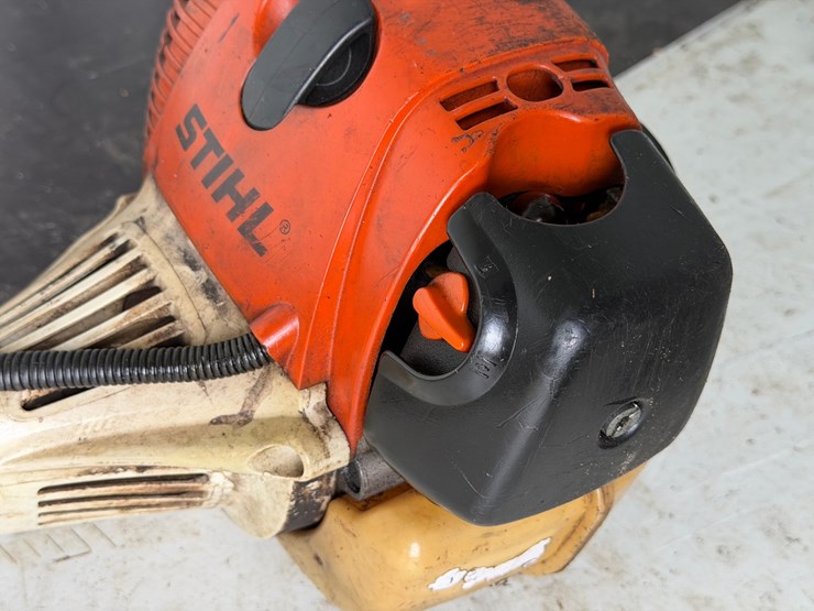 #6048-•-stihl-fs131r-string-trimmer-image-4