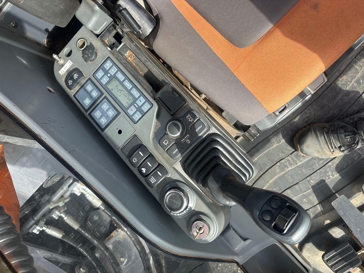 2021-doosan-dx225-lc-5-image-34