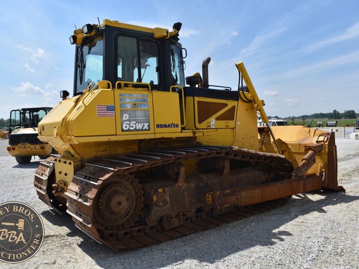 2014-komatsu-d65wx-17-image-11