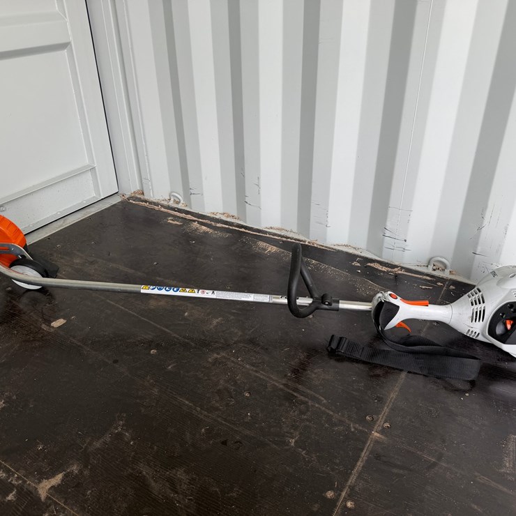#6022 • STIHL FC56 Edger