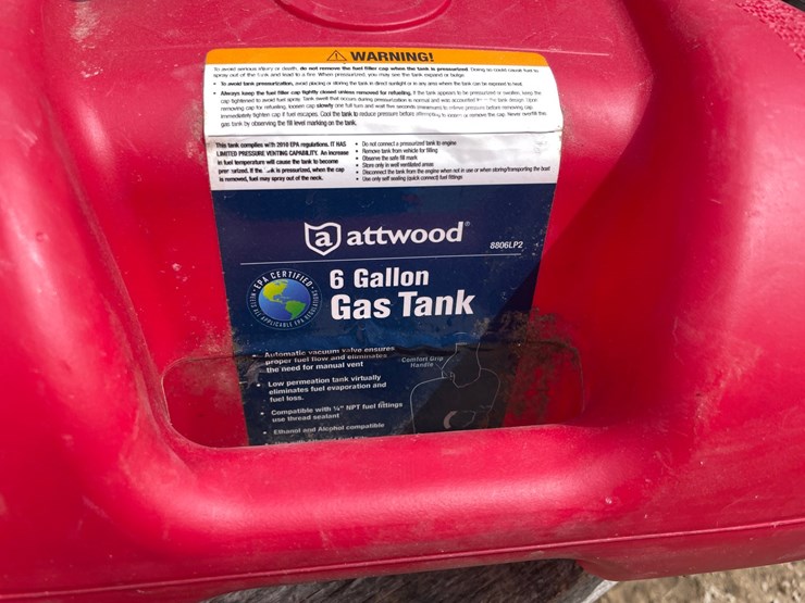 #2152-•-attwood-boat-gas-can-image-7