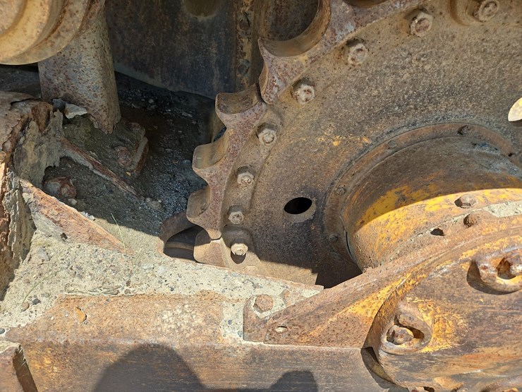caterpillar-d5b-image-14